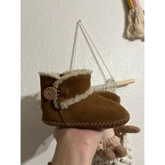 Baby Ugg Boots - Picture 3 of 5